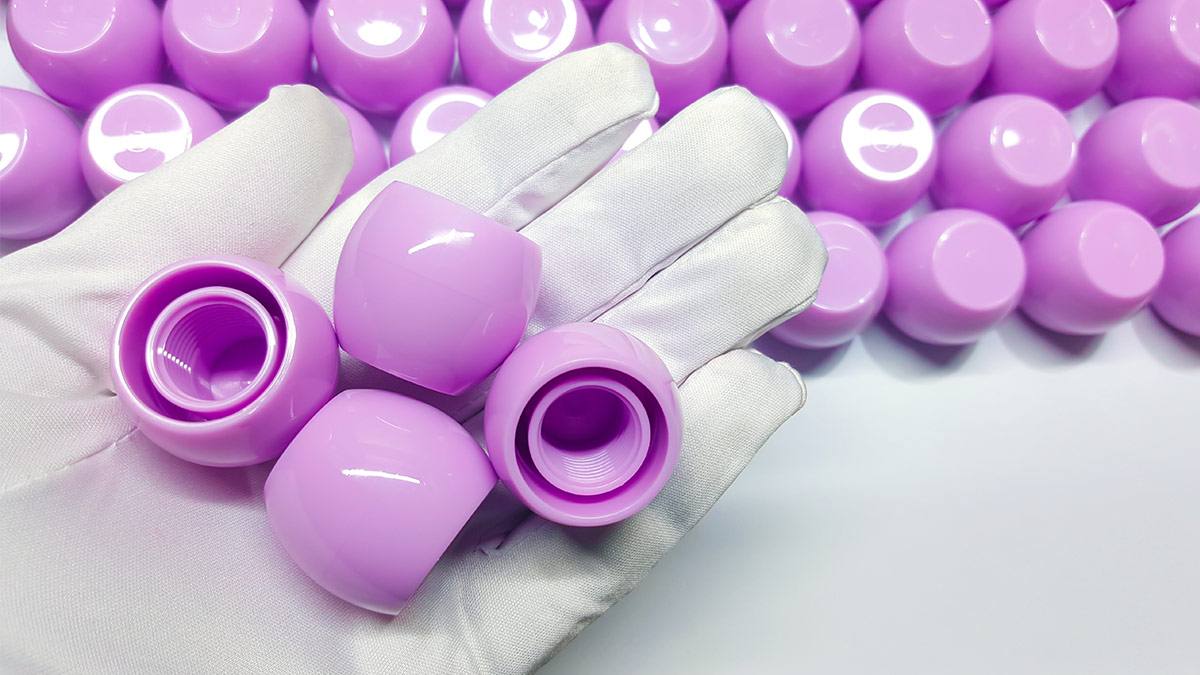 Plastic Injection Molding Service | Low-volume production | EC ...